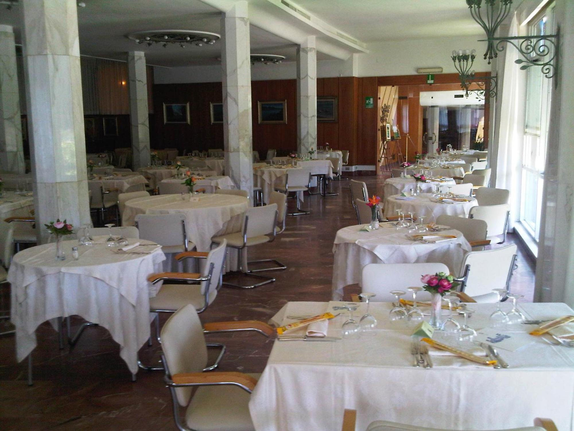 Grand Hotel Golf Tirrenia Exterior photo