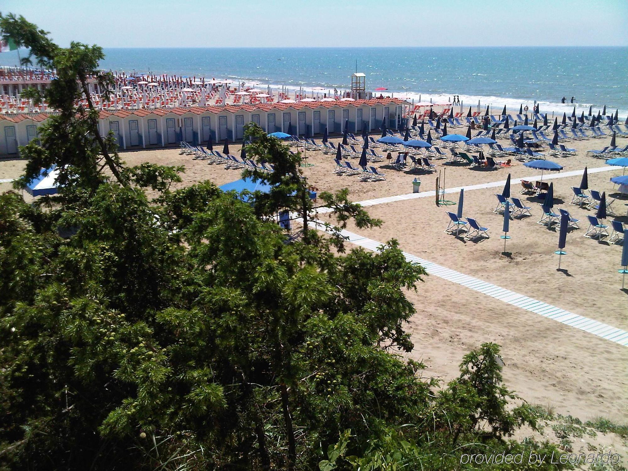 Grand Hotel Golf Tirrenia Facilities photo