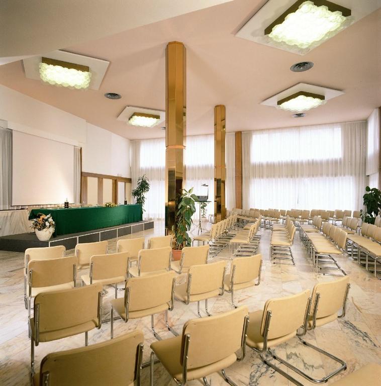 Grand Hotel Golf Tirrenia Exterior photo