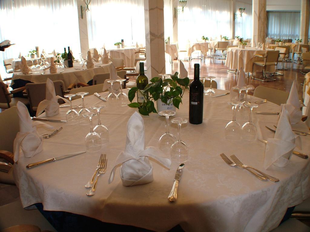 Grand Hotel Golf Tirrenia Exterior photo