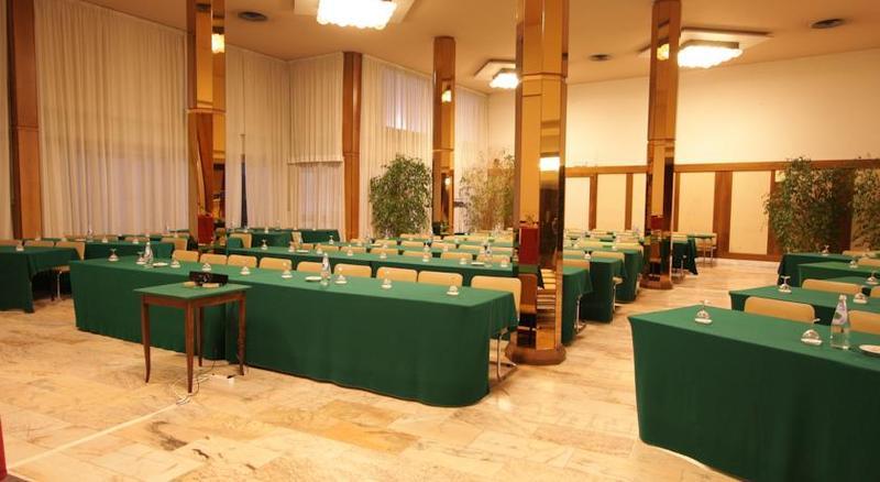 Grand Hotel Golf Tirrenia Exterior photo