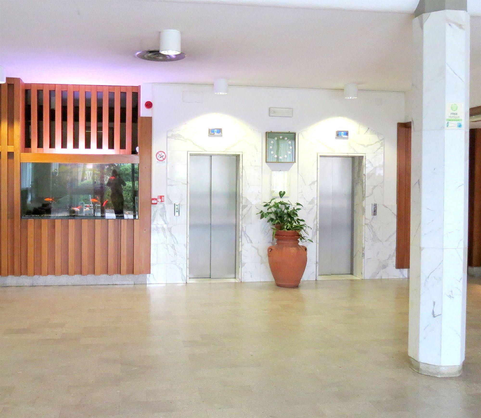 Grand Hotel Golf Tirrenia Exterior photo