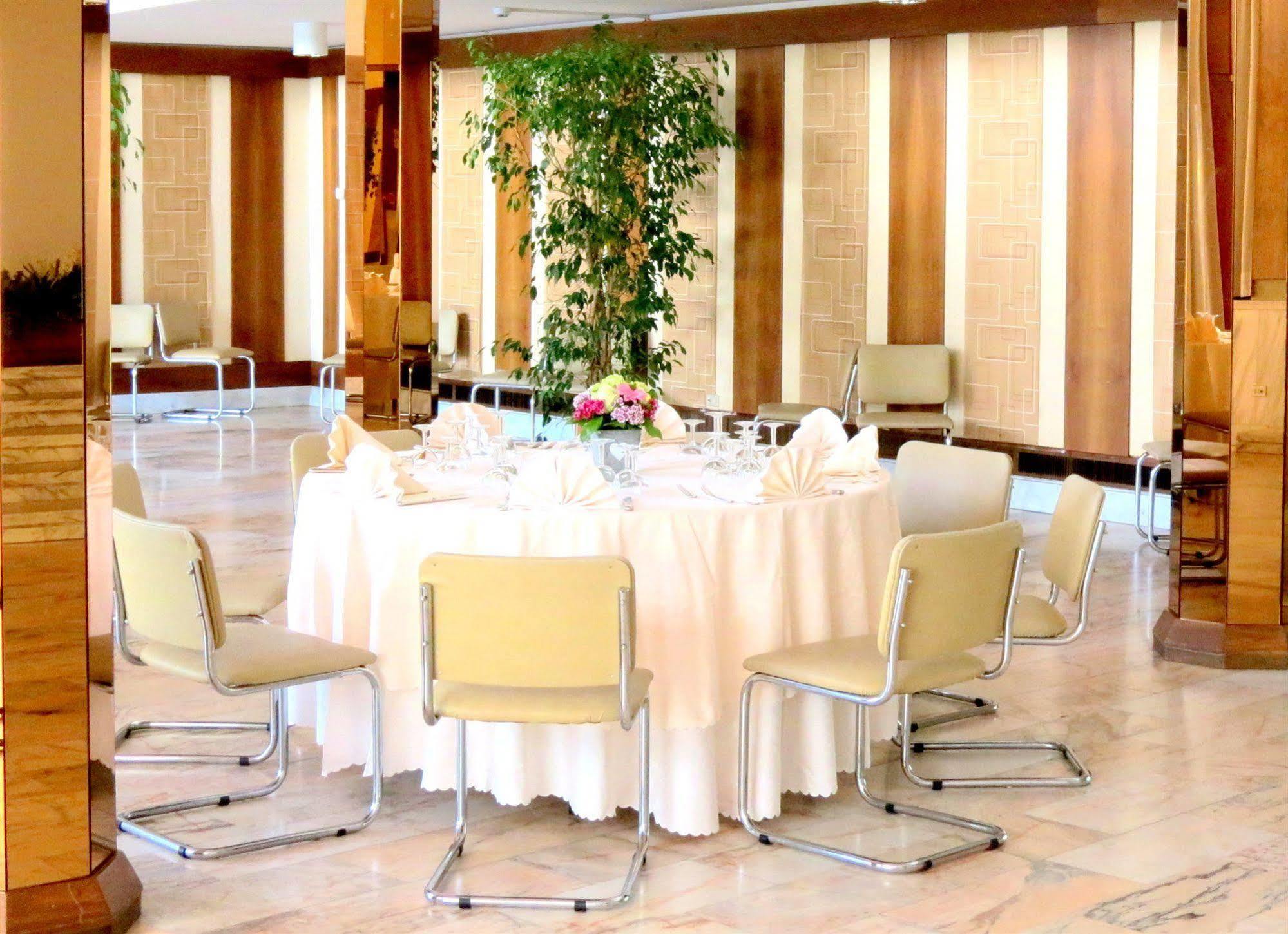 Grand Hotel Golf Tirrenia Exterior photo